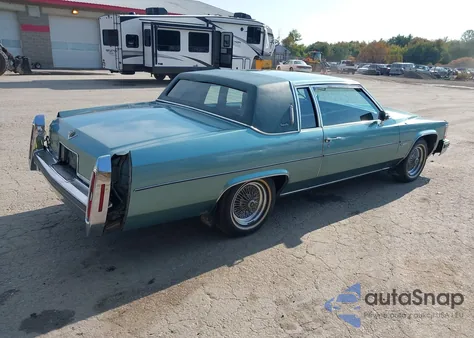 1981 Cadillac Deville z USA, uszkodzony, nr VIN 1G6AD4790B9105157
